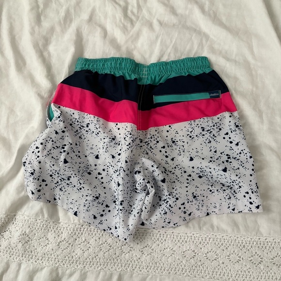 Chubbies XS The Aquatic Libations 5.5 inch Swim Shorts White Green Pink - Picture 5 of 6